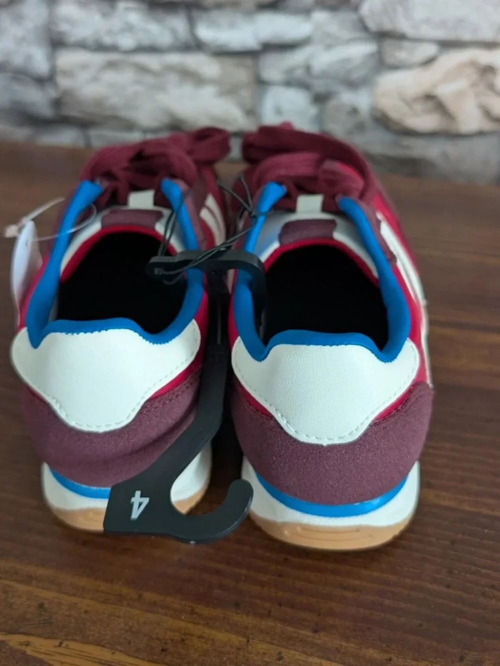 Wonder Nation Boys Retro Jogger Sneakers Size 4 Burgundy Red Blue Gum Sole NWT